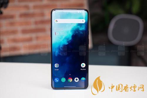 OnePlus8Pro和iPhone11對比測評-哪款更好？