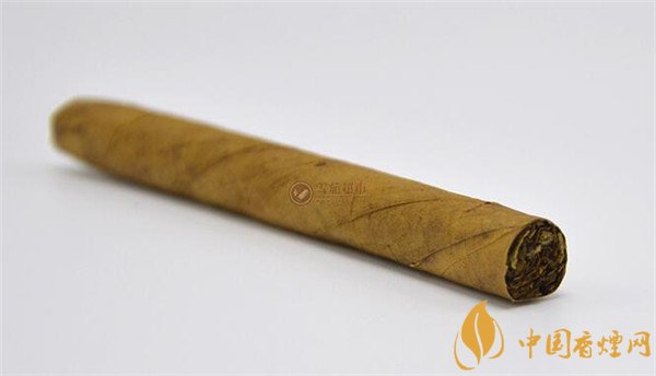 新人初品國(guó)產(chǎn)雪茄煙王冠迷你 醇香可人令人回味無(wú)窮